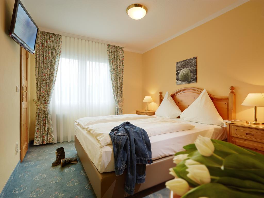 Ringhotel Boemers Mosel Landhotel Alf Kültér fotó