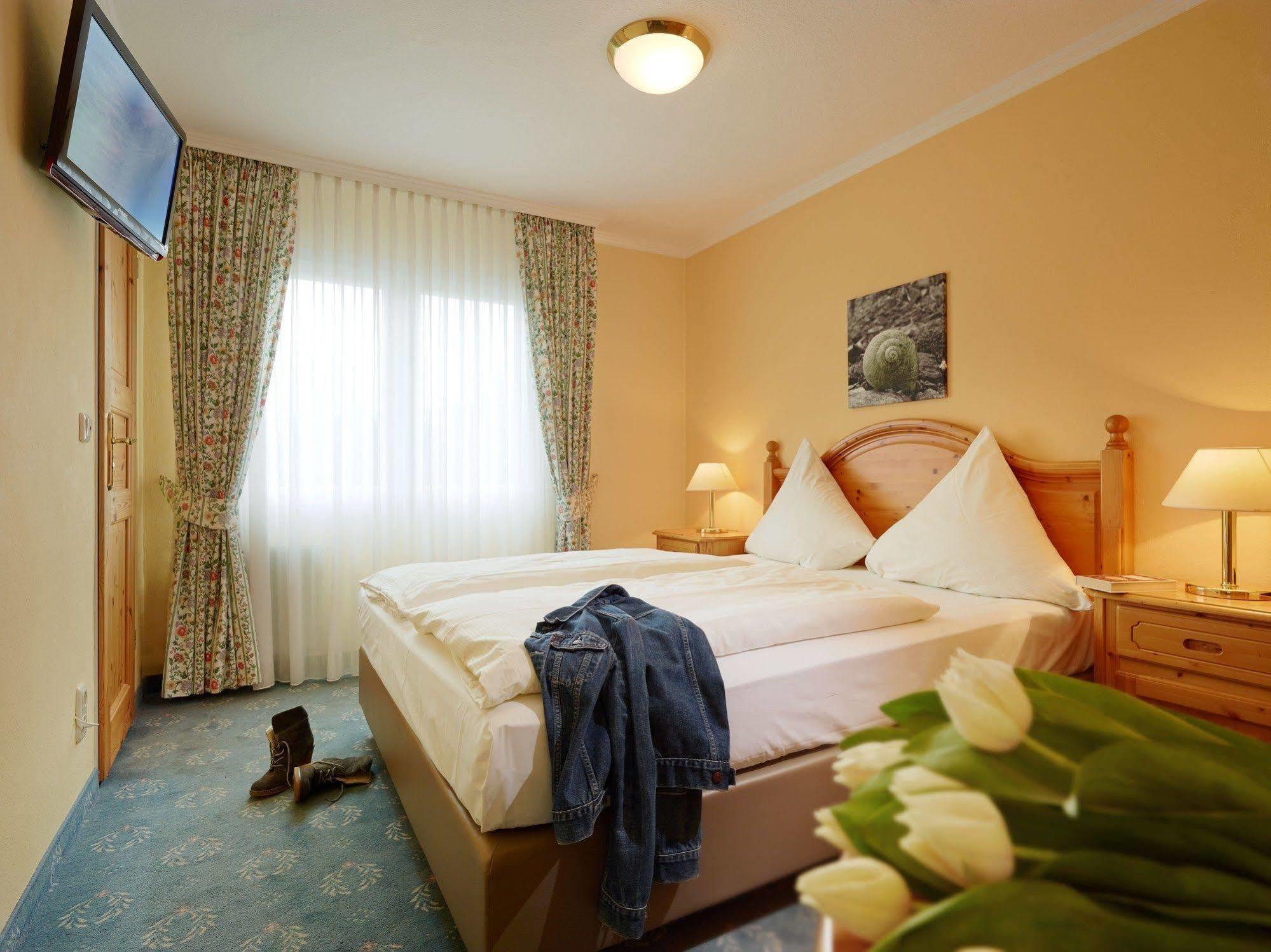 Ringhotel Boemers Mosel Landhotel Alf Kültér fotó