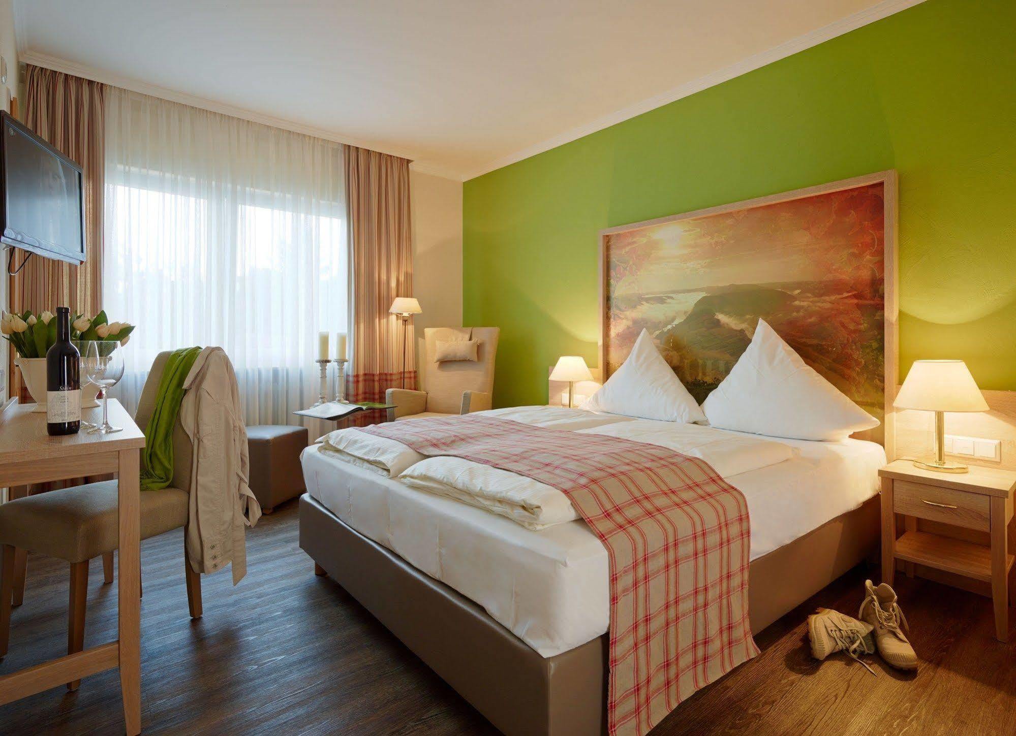 Ringhotel Boemers Mosel Landhotel Alf Kültér fotó
